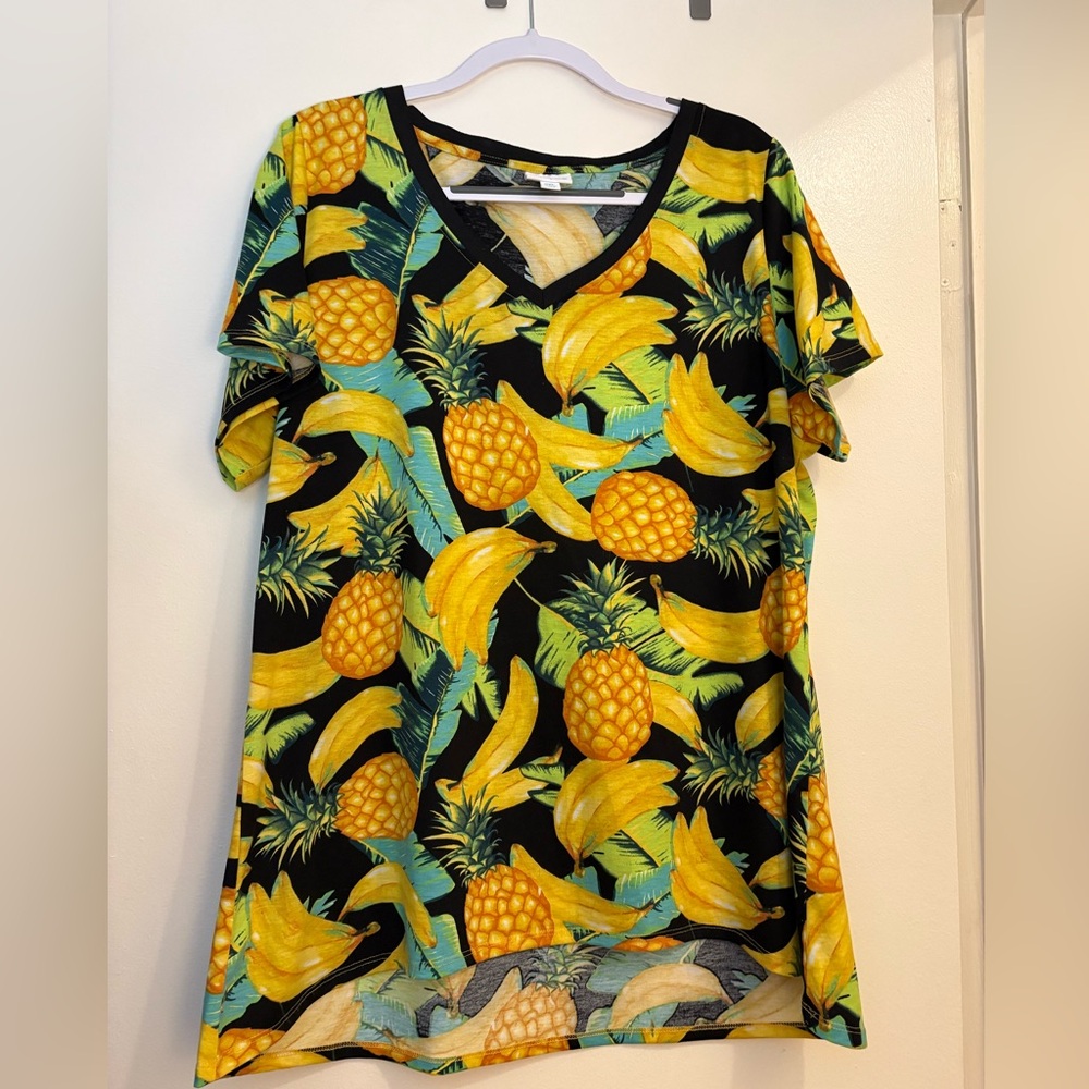 LuLaRoe Pineapples and Bananas Short Sleeve Relaxed T-Shirt